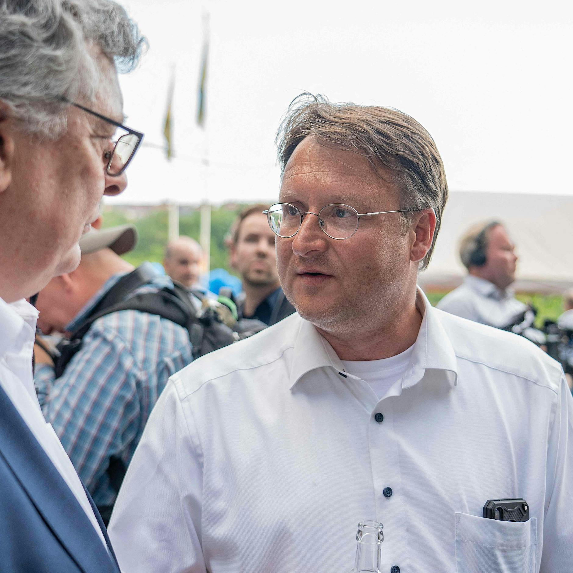 Heimatliebe und Abschiebungen: Wofür der neue AfD-Landrat von Sonneberg, Robert Sesselmann, steht