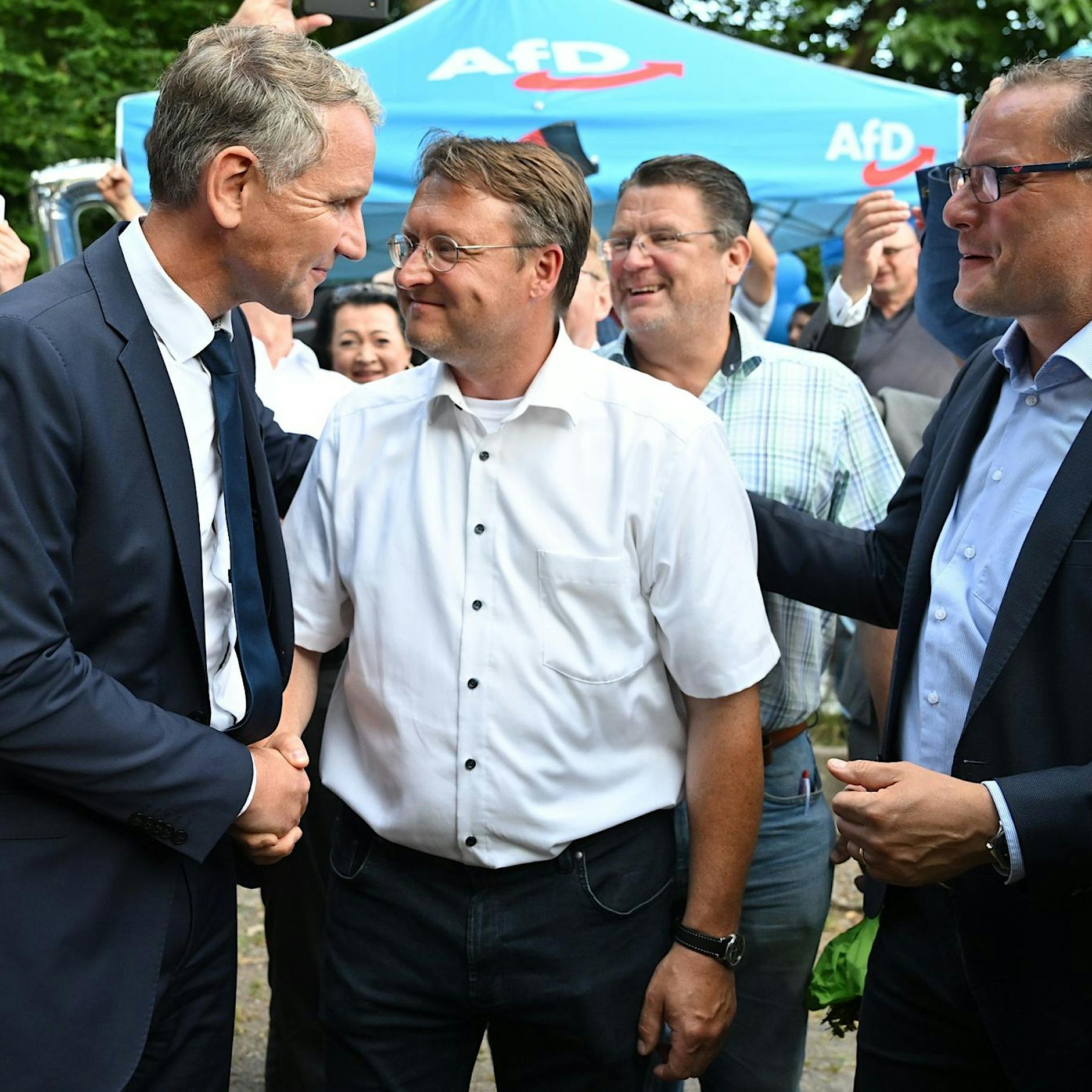 „Signal der Unzufriedenheit“: Das sind die Reaktionen auf den ersten AfD-Landrat