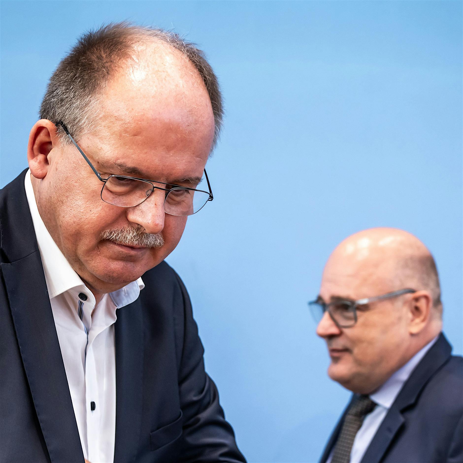 „Die Arbeitgeber schießen sich selbst ins Knie“ – Mindestlohn soll um 41 Cent steigen