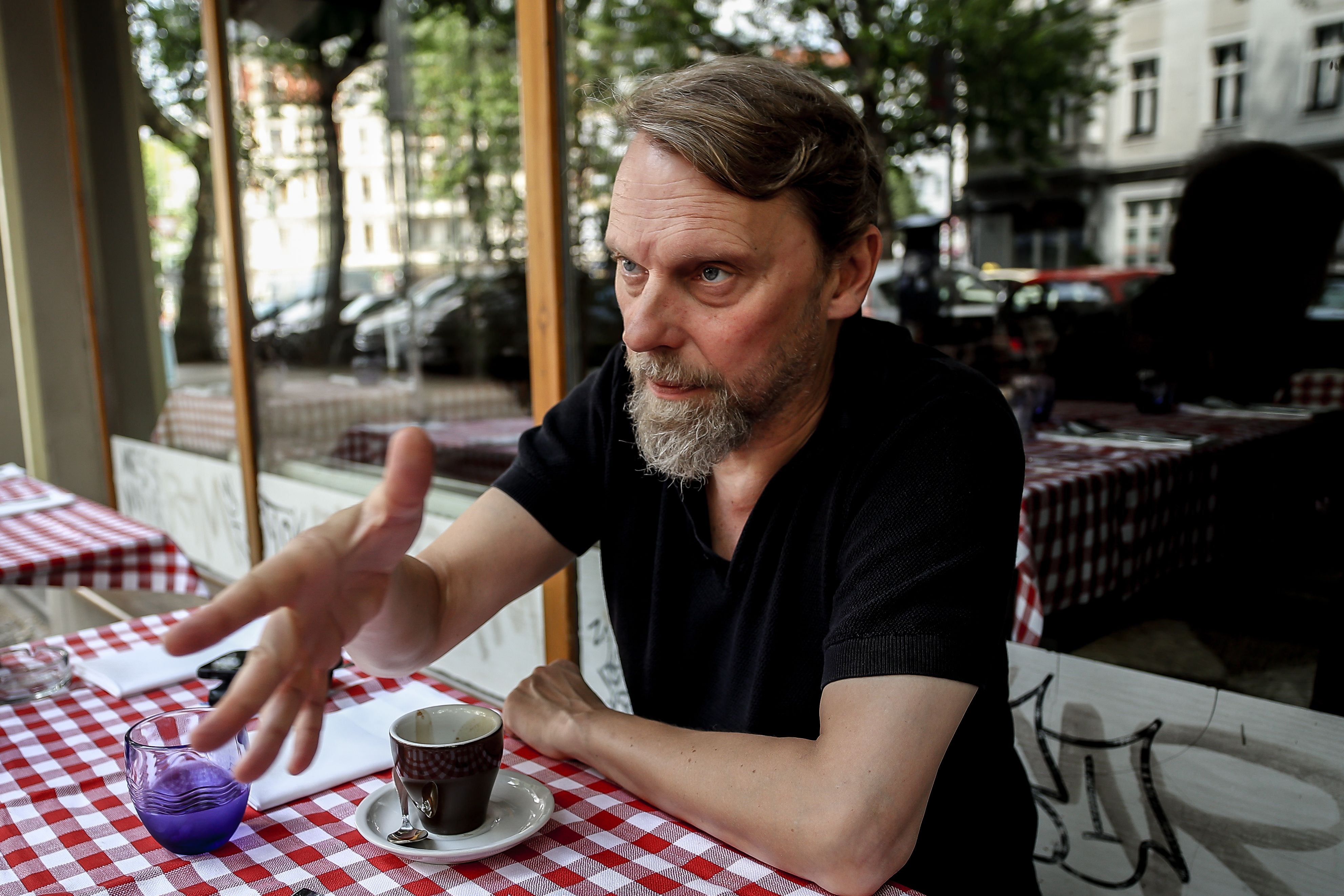 Jens Balzer im Interview über die 1990er: „Der Mythos vom geilen Berlin war erkauft“