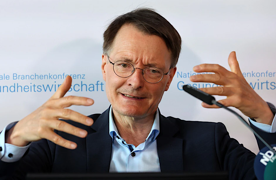 Menschen könnten gerettet werden, wenn es einen Hitzeschutzplan etwa nach Vorbild Frankreichs gäbe, sagt Gesundheitsminister Karl Lauterbach.  