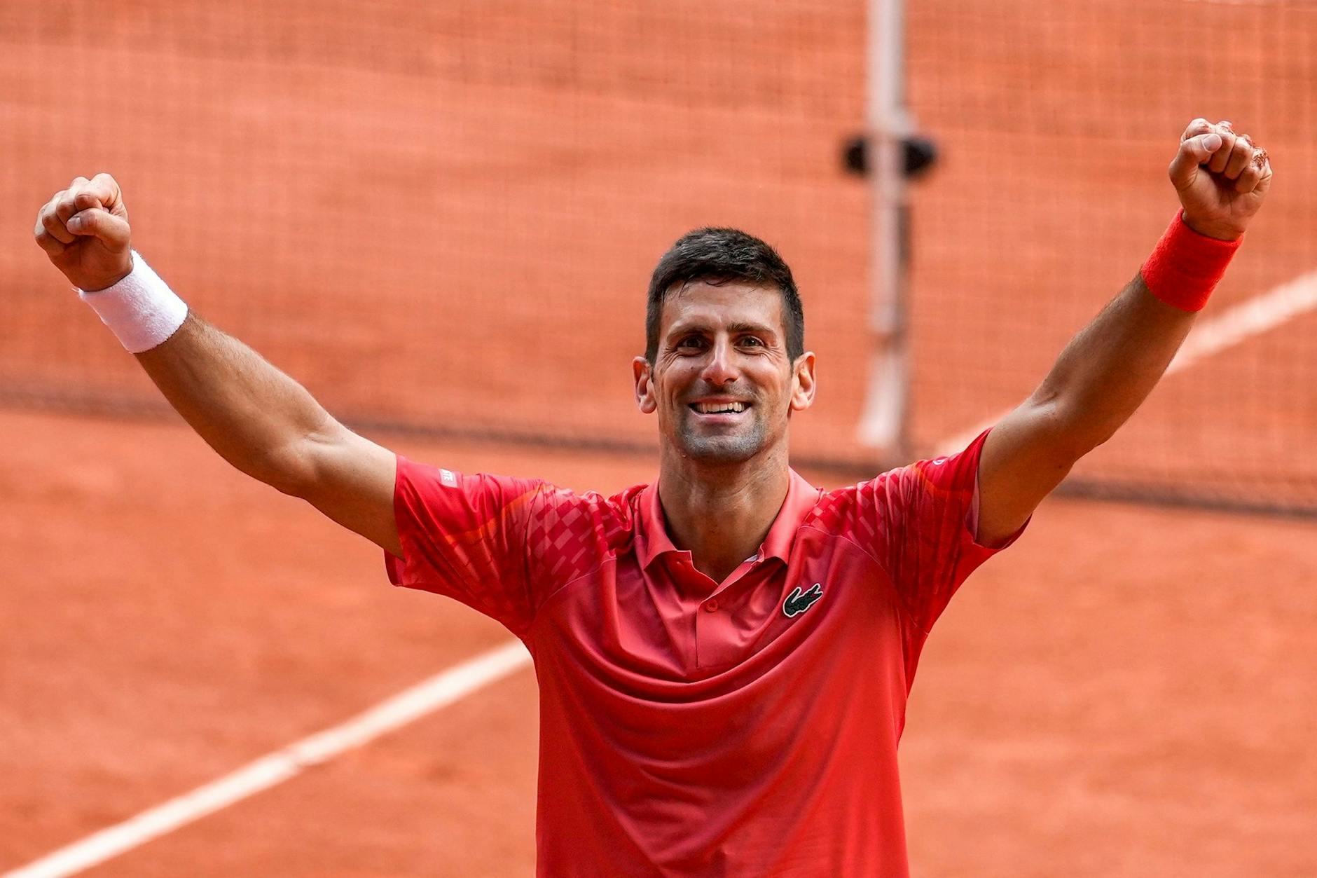 Novak Djokovic jubelt über seinen Sieg.