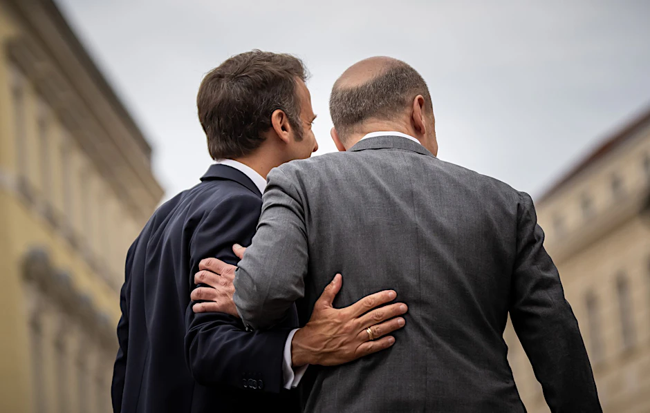 Bundeskanzler Olaf Scholz und Emmanuel Macron in Potsdam. Ein neuer Besuch in Berlin wurde von Paris abgesagt.