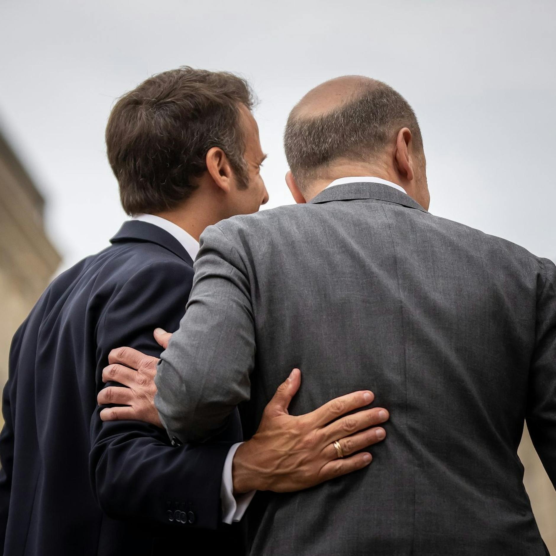 UPDATE: Emmanuel Macron sagt Besuch in Berlin ab