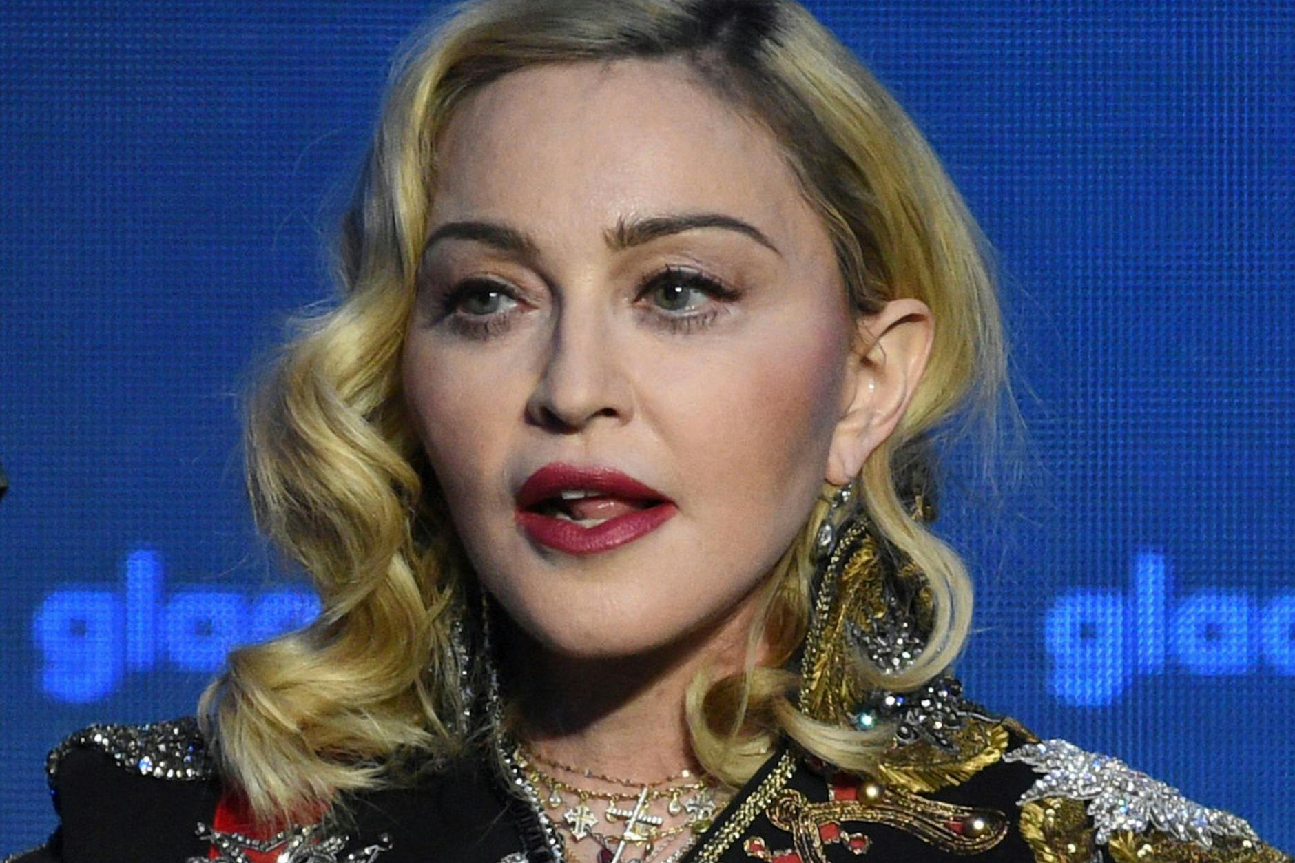 Madonna liegt im Krankenhaus!