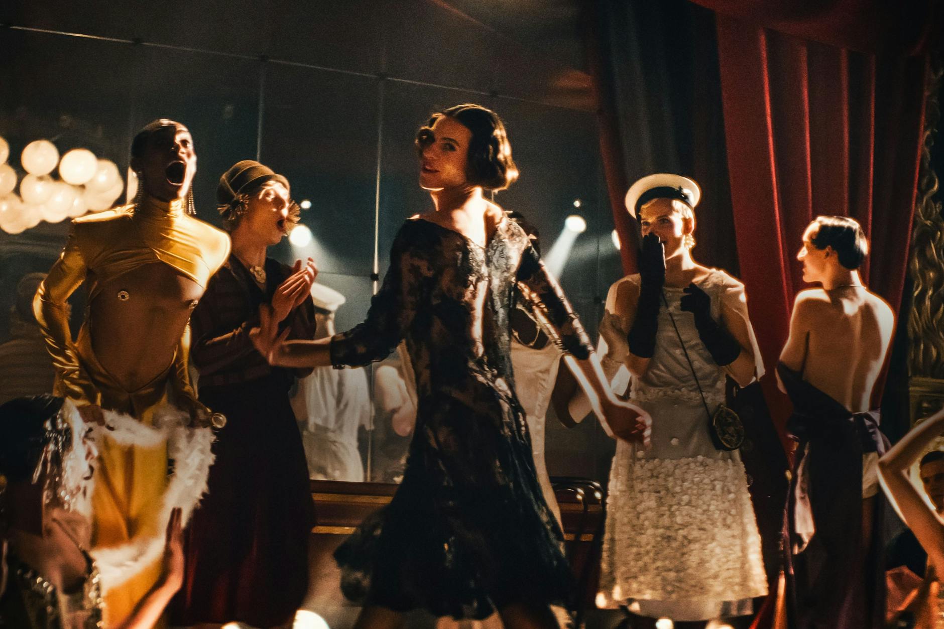 Reality beats fiction: Spielfilmszene aus dem Netflix-Dokudrama „Eldorado“