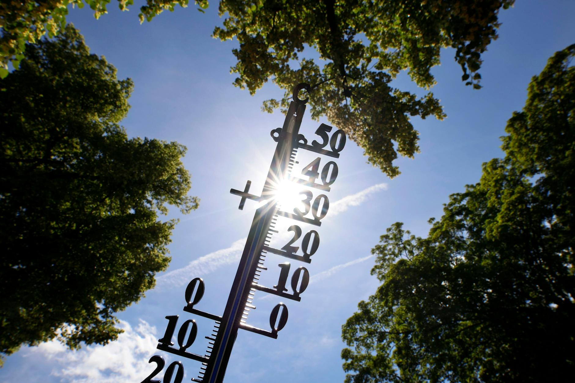 De thermometer zal de komende dagen temperaturen boven de 30 graden bereiken.