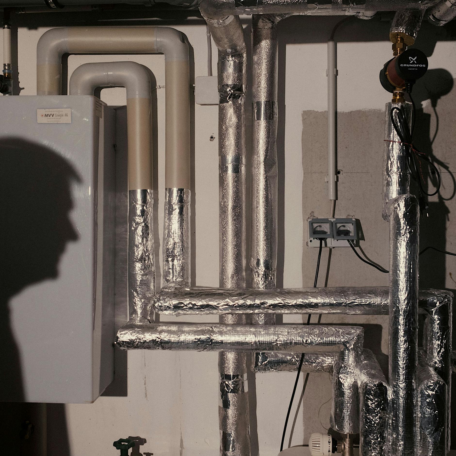 Heizungsgesetz und Fernwärme-Zwang in Berlin: „Die verdienen Milliarden an uns“