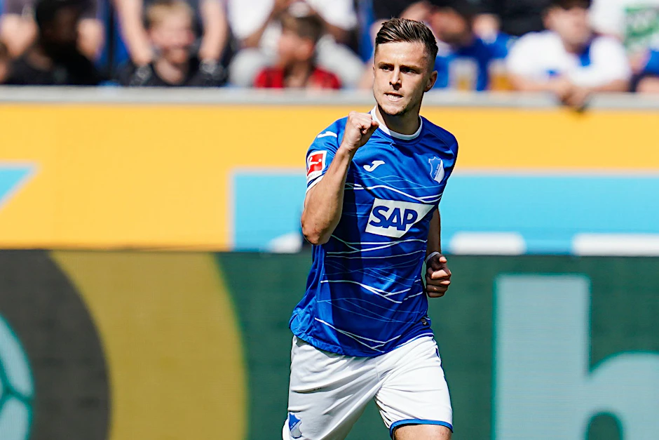 ARCHIV - Wechselt zu Pokalsieger RB Leipzig: Christoph Baumgartner.  