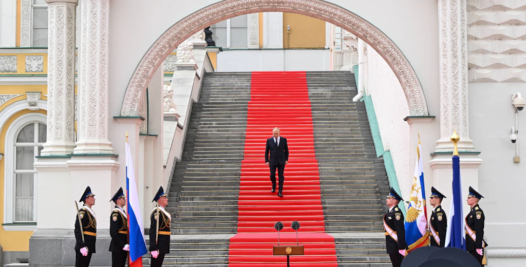 „Starke Männer“ wie Putin und Prigoschin: Wie sie mit Tabubrüchen das Publikum in Bann schlagen