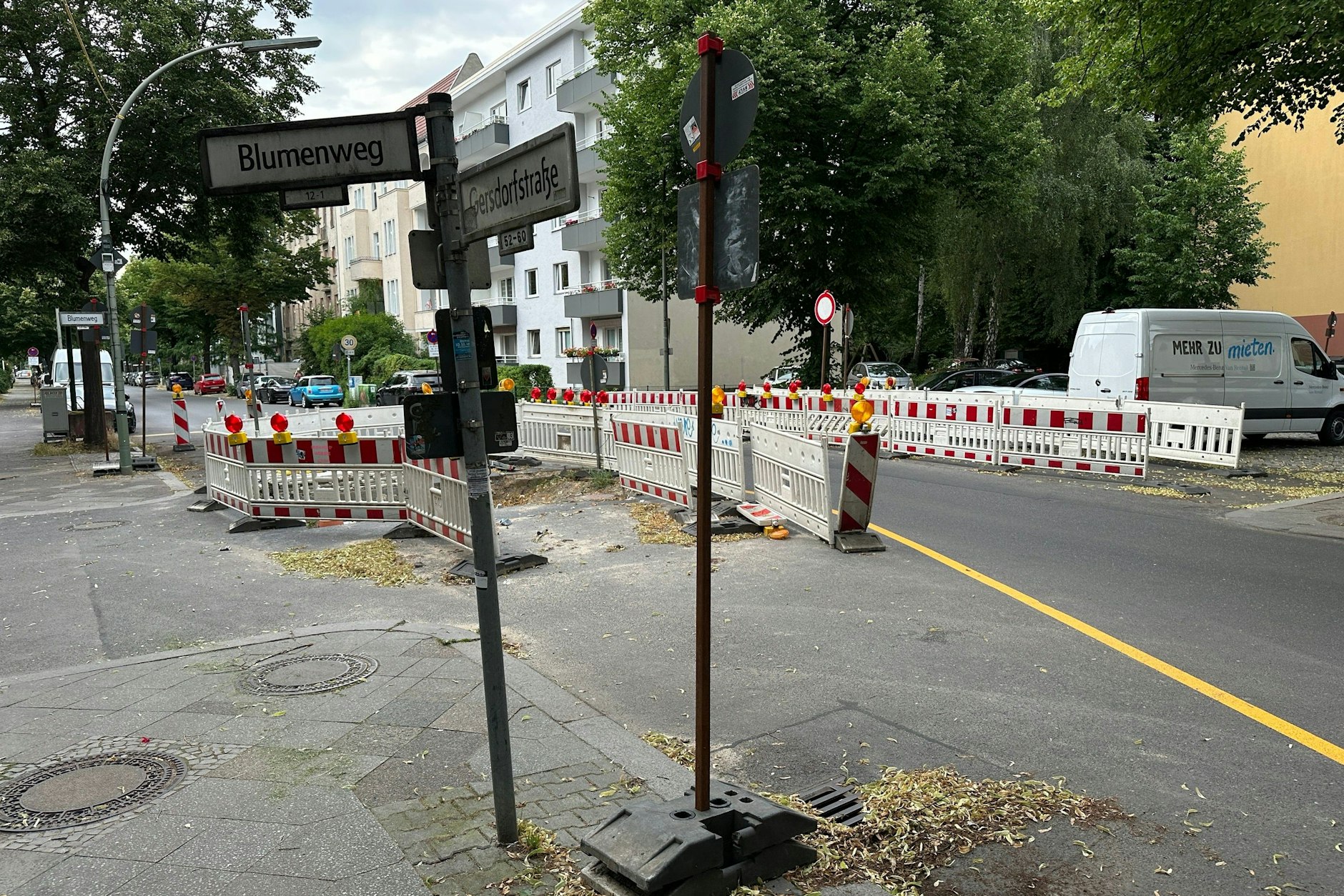 An der Baustelle in Mariendorf passiert schon seit mehr als neun Monaten nichts mehr.