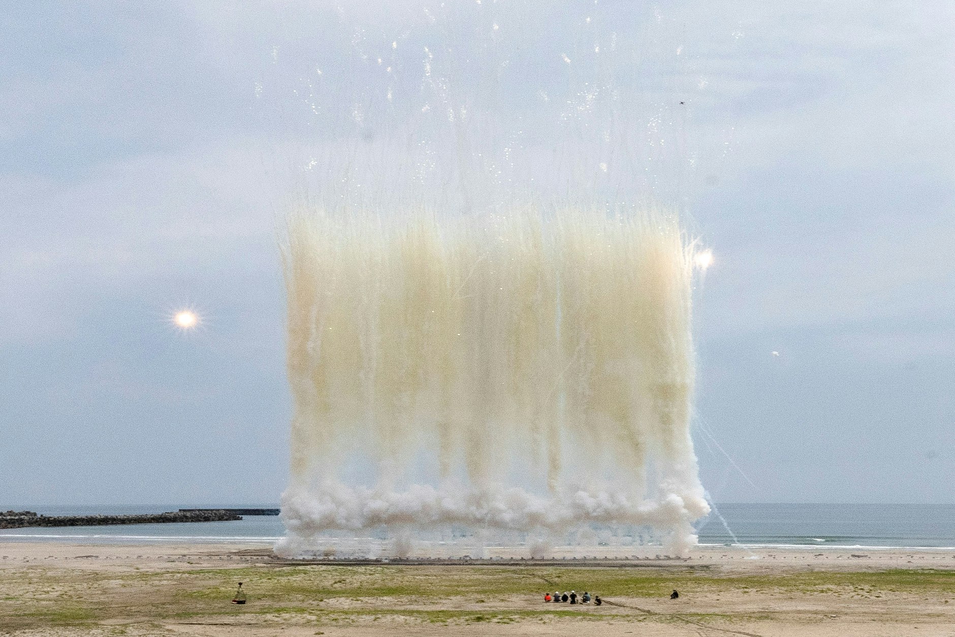 Dieses Element nennt Cai Guo-Qiang „weiße Welle“.