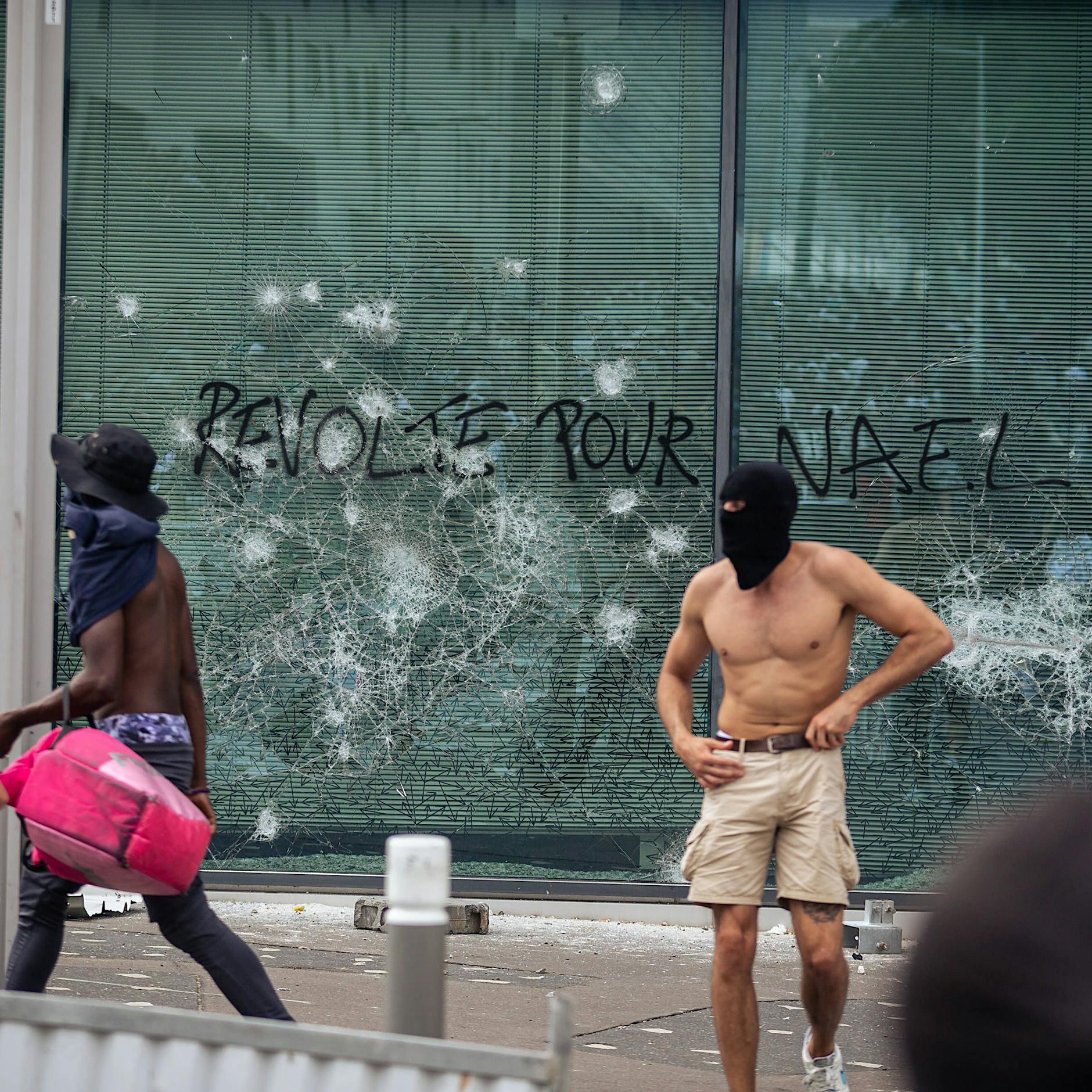 Unruhen in Frankreich: Polens Ministerpräsident gibt Migranten die Schuld