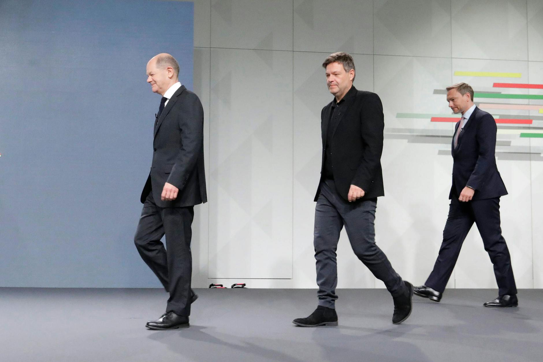 Das Vermögen in Deutschland ist zu ungleich verteilt. Entscheidungen der aktuellen Bundesregierung verschärfen nur die ältere Krise. Kann die Ampelkoalition noch das System reformieren?