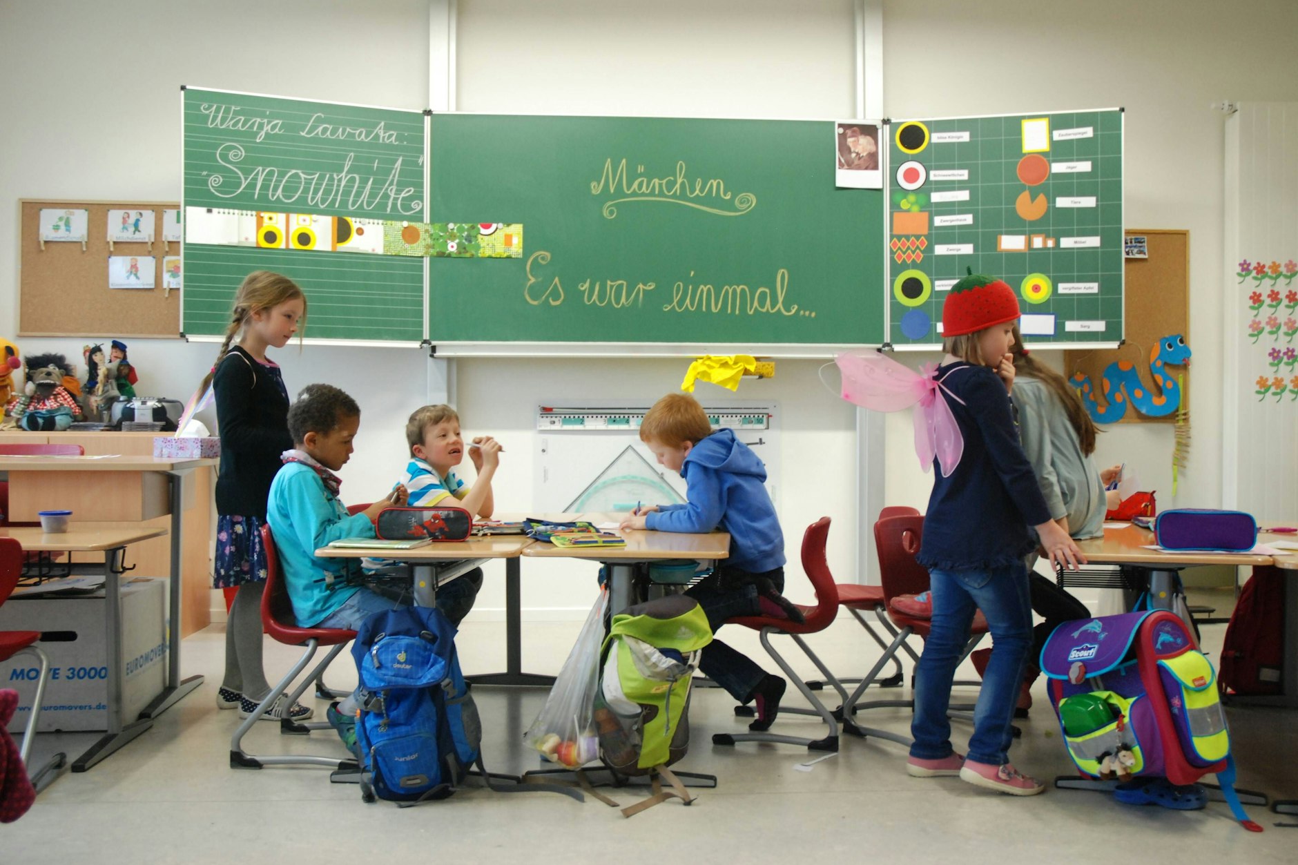 Offizielle Übergabe des Neubaus der 3. Schule in der Leipziger Südvorstadt. Ein hochmoderner Schulcampus mit Dreifeldsporthalle.