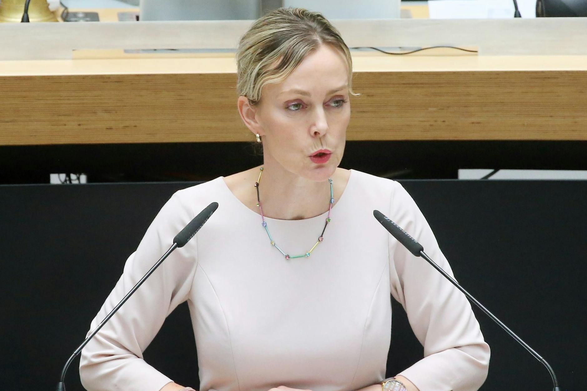 Manja Schreiner (CDU), Senatorin für Umwelt, Verkehr und Klimaschutz.