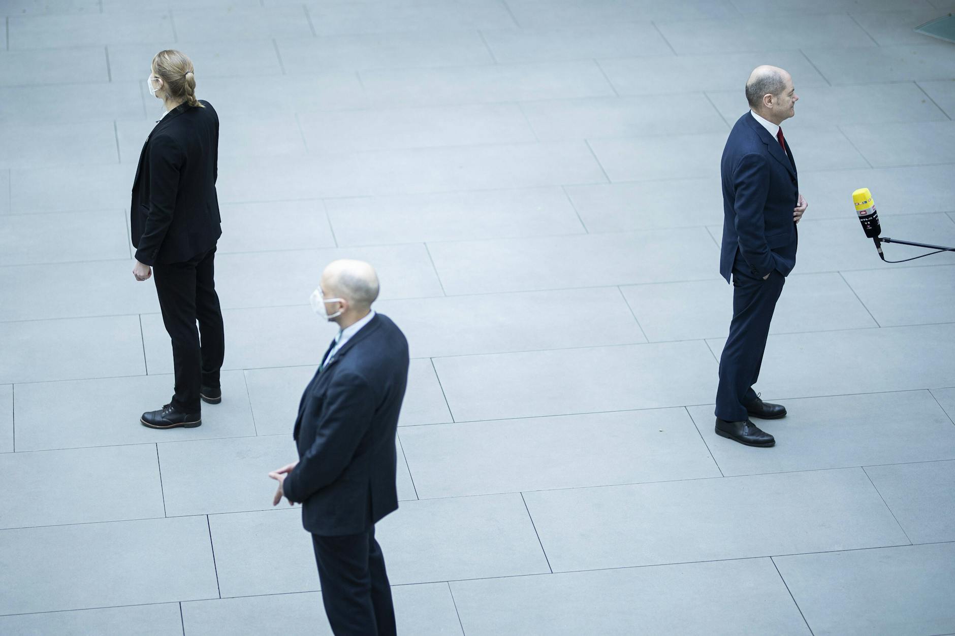 Olaf Scholz während eines Interviews