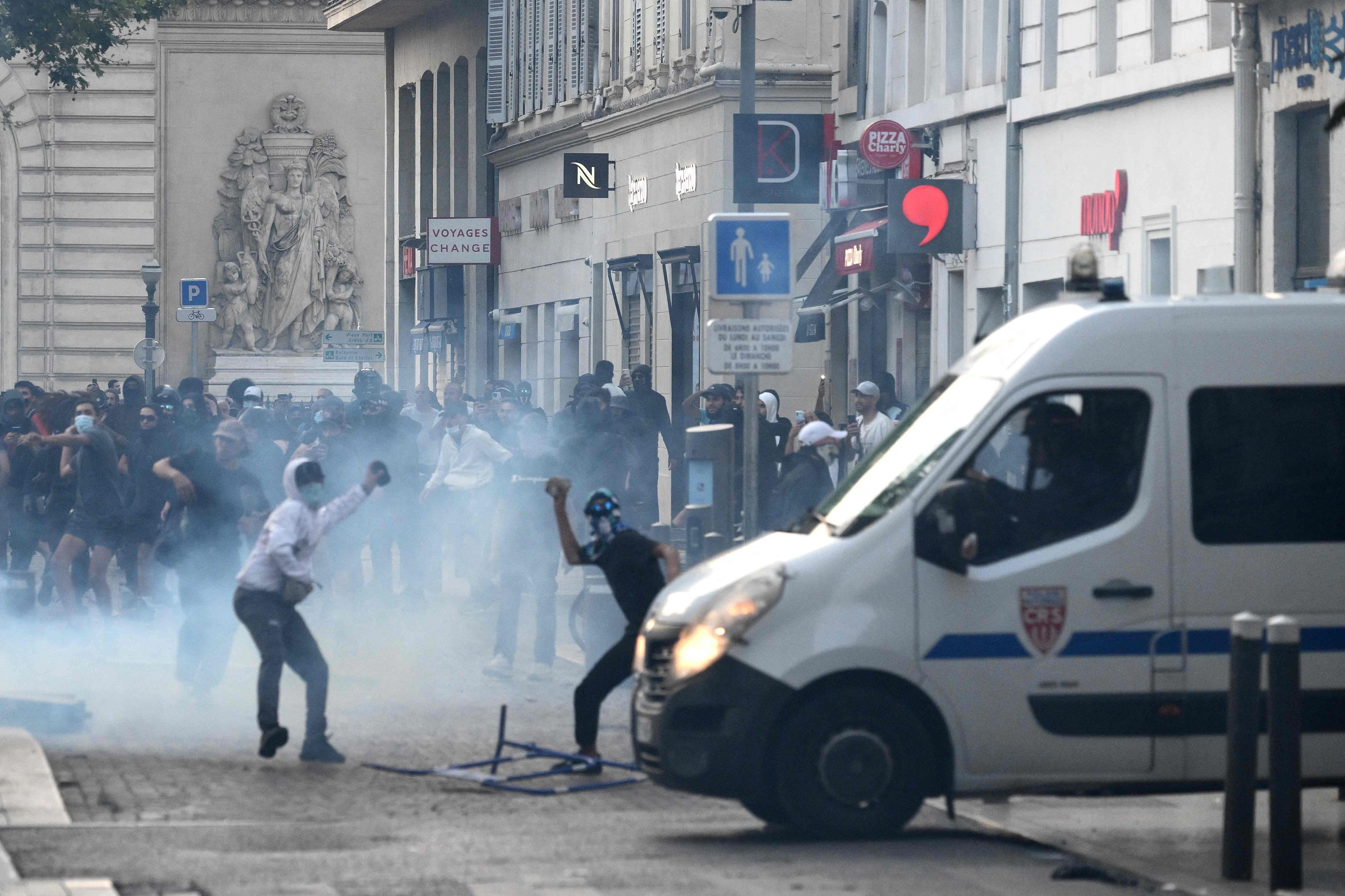 Auch in Marseille kam es zu Straßenschlachten. 