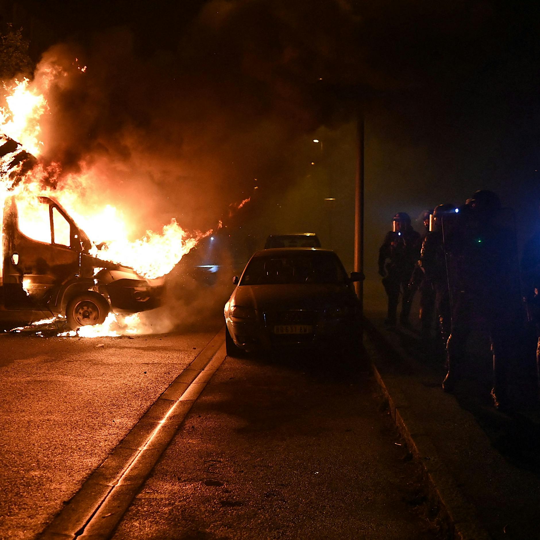 Frankreich: Wütende Proteste, über 1300 Festnahmen vor Beerdigung des 17-Jährigen