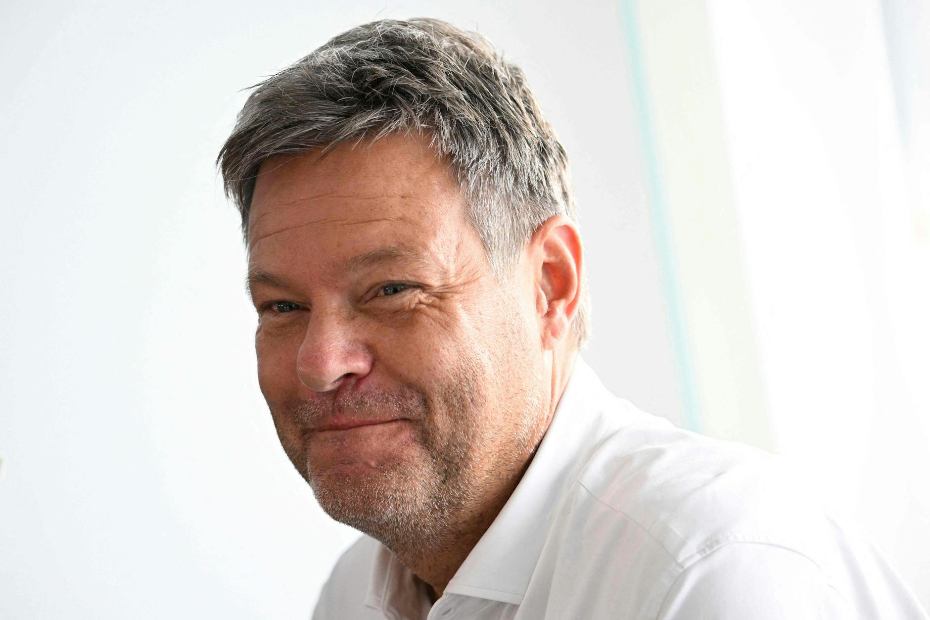 Wirtschaftsminister Robert Habeck wünscht sich Krankenkassenbeiträge auf Zinsen und Dividenden.