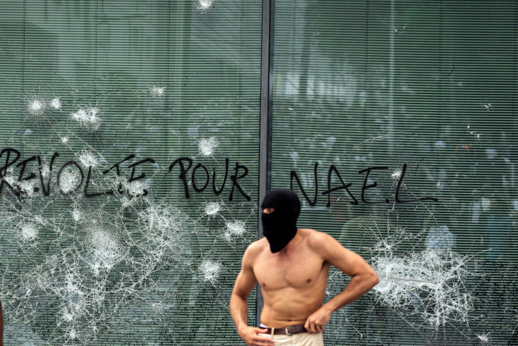 Durch Frankreich inspiriert: Jugendliche randalieren, plündern in der Schweiz