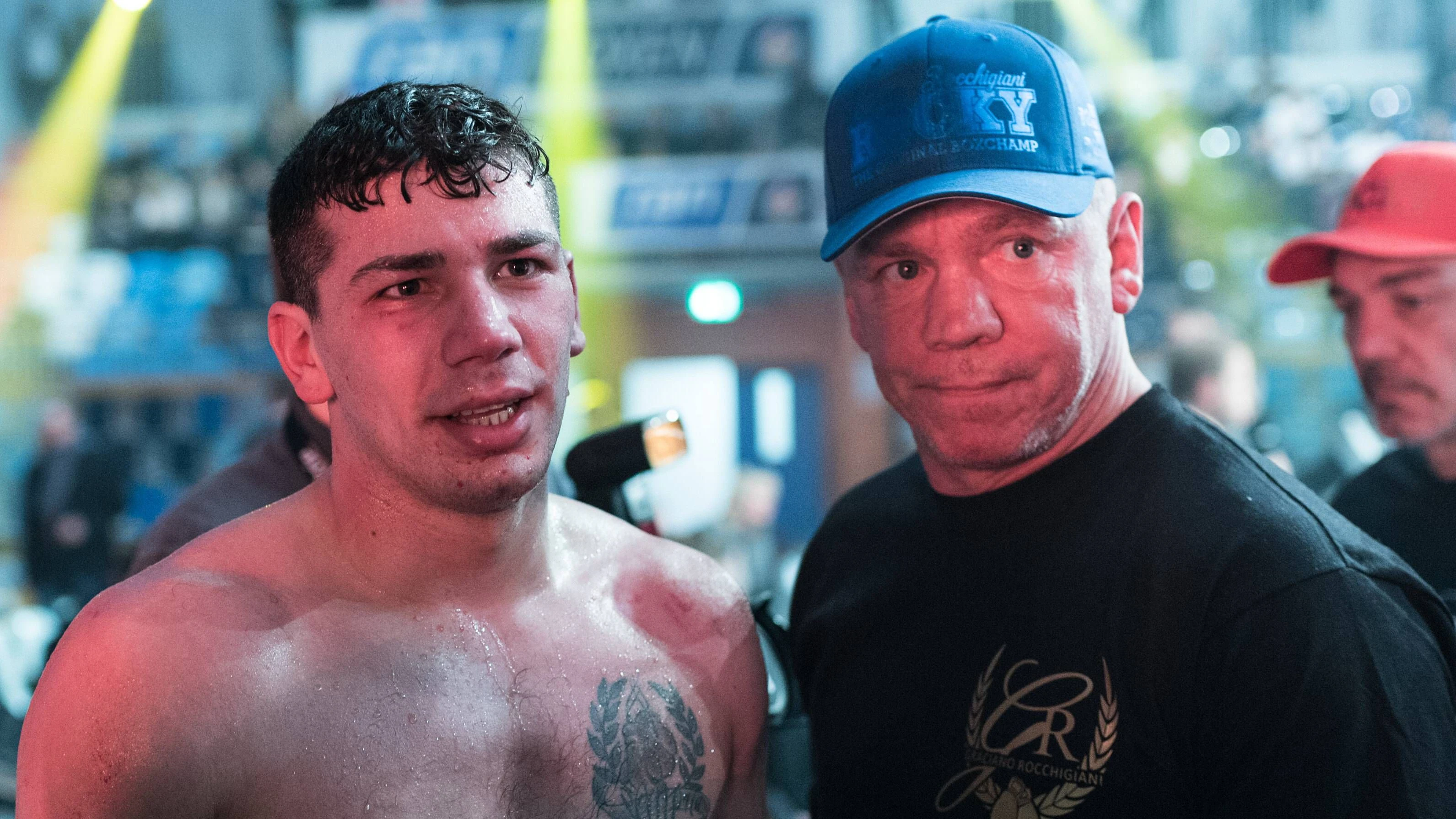 Vincenco Gualtieri mit Trainer „Rocky“ (r.) im März 2017 nach einem Boxkampf in Potsdam.