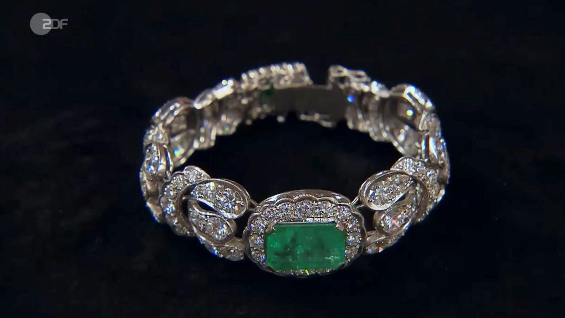 Leider hat das Armband bei „Bares für Rares“ eine recht kleine Größe.