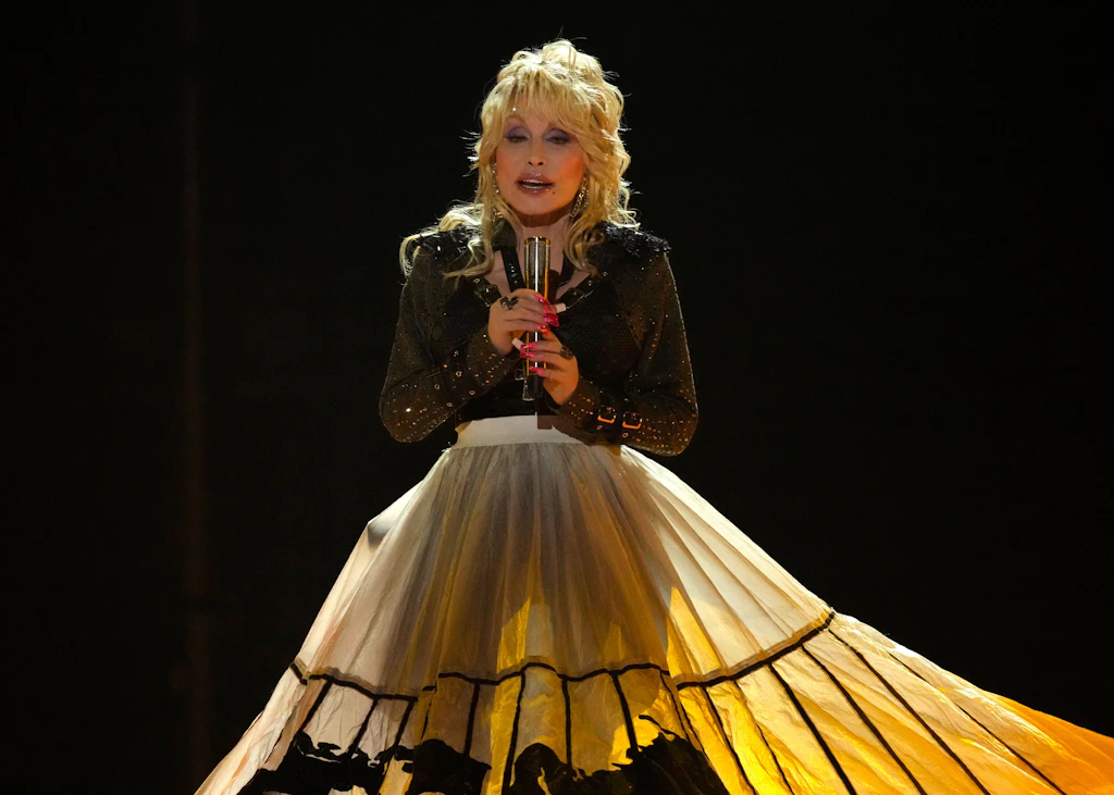 Songrechte für Hunderte Million verkaufen: Warum Dolly Parton es anders macht