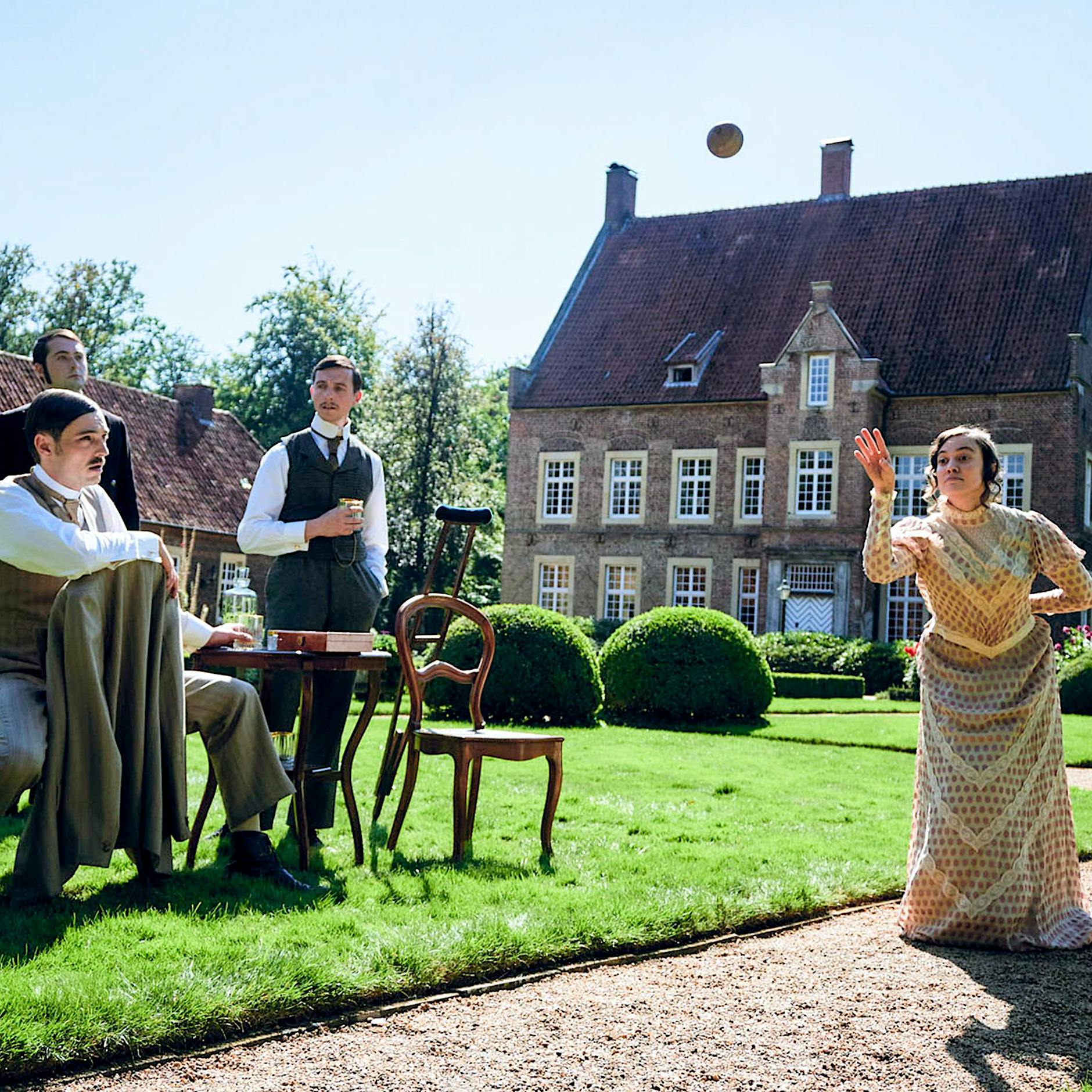 „Haus Kummerveldt“: In des Vaterlands Fresse – so gut ist die Serie auf Arte