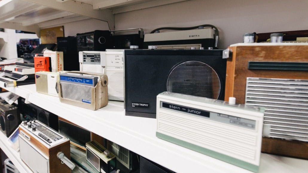 Jede Menge Stern-Radios und ihre Verwandten kommen unter den Hammer. 