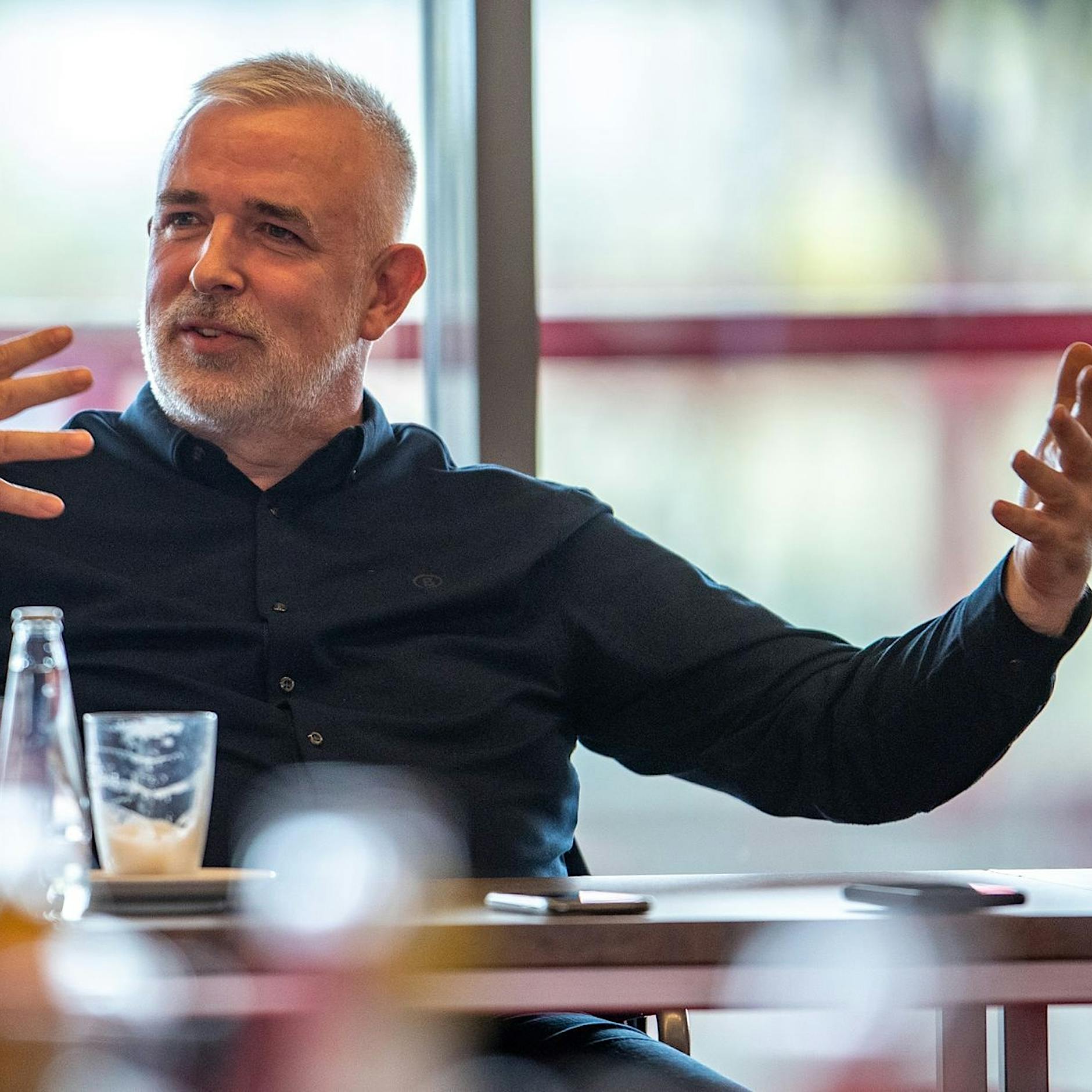 1. FC Union Berlin: Präsident Dirk Zingler hat einen schwierigen Spagat zu meistern