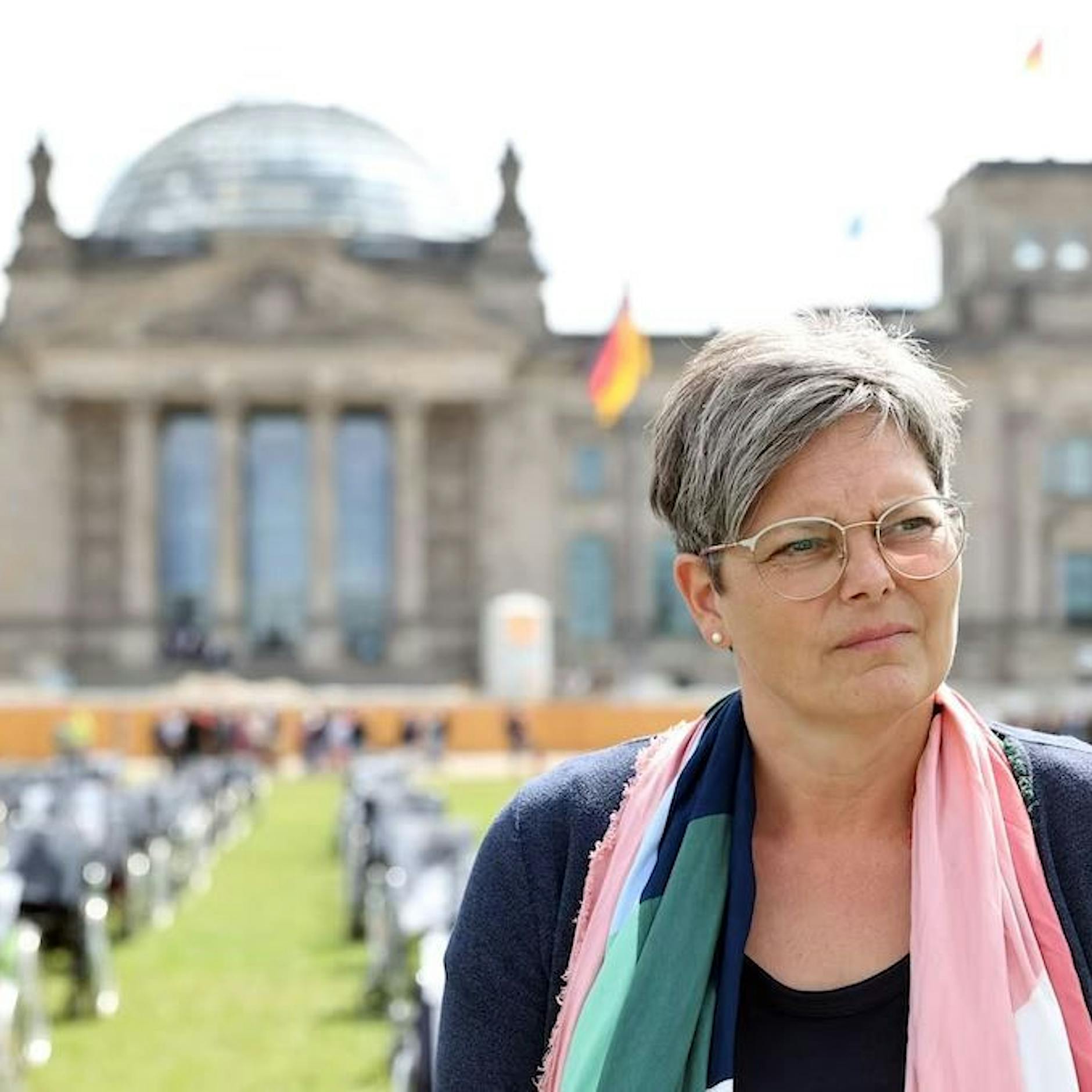 Fatigue, Post Covid, Post Vac: Deshalb demonstriert eine schwer Erkrankte in Berlin