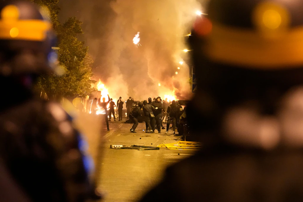 Sind Unruhen wie in Frankreich auch in Deutschland möglich?