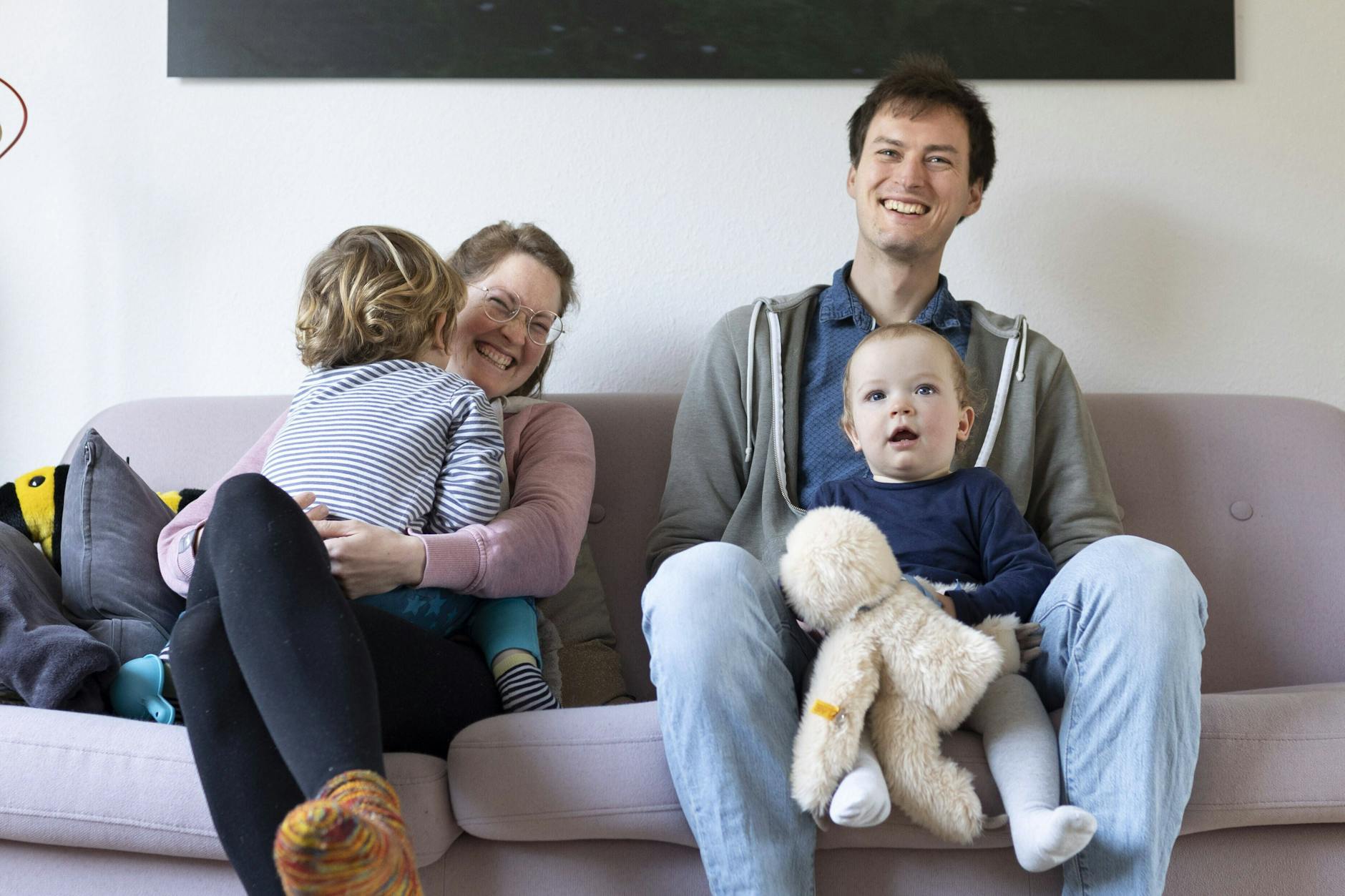 Mit dem 2007 eingeführten Elterngeld sollten endlich auch Väter in großer Anzahl dazu ermutigt werden, die Betreuung ihres Nachwuchses zu übernehmen.