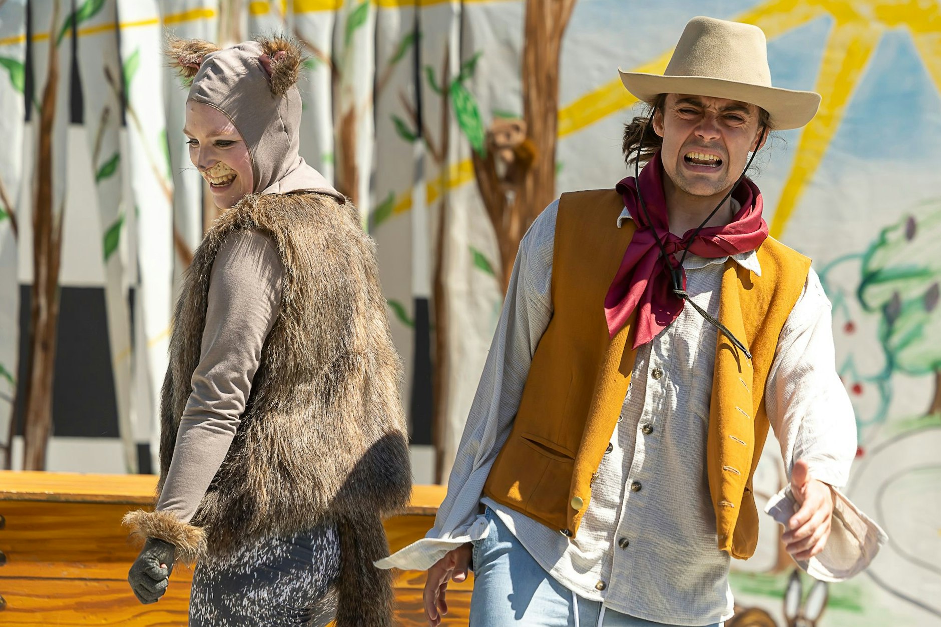 Yasmin Dengg und Philipp Rosenthal in dem Stück „Die gestiefelte Katerina“, das am 8. Juli im Theater Plauen-Zwickau Premiere hat.