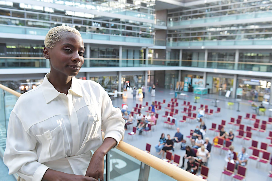 Nikeata Thompson setzt sich für mehr Sichtbarkeit von People of Colour ein.