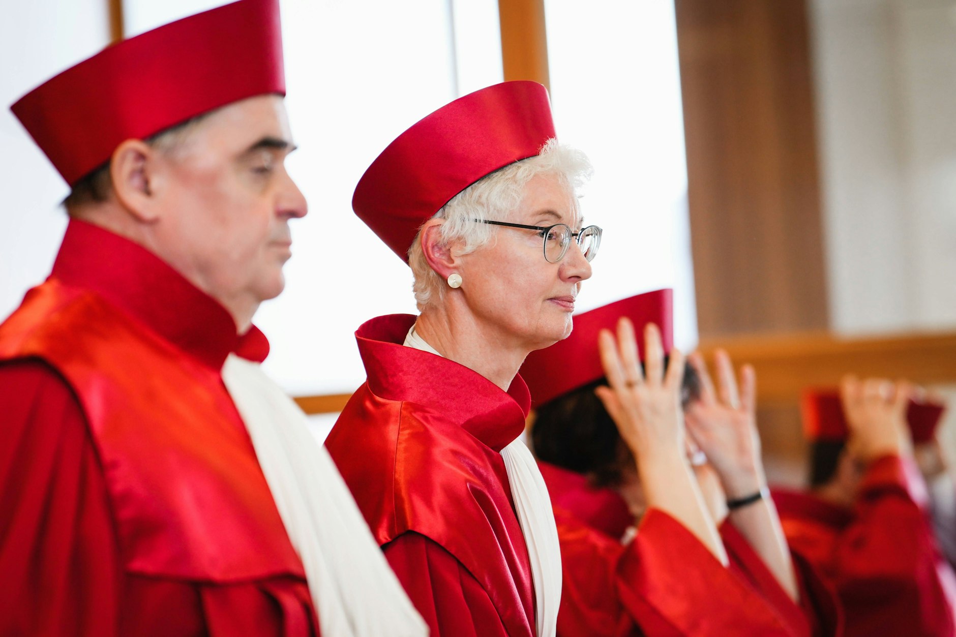 Die Bundesverfassungsrichter des Zweiten Senats stoppten das Gesetz im Eilverfahren.