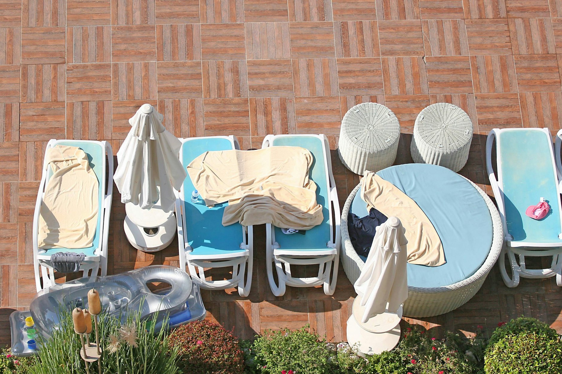 Man kennt das ja: morgens halb zehn auf Mallorca – und längst sind alle Plätze am Pool belegt.