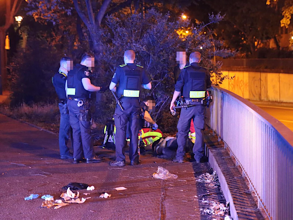 In Rummelsburg wurden zwei Männer bei einer Messerstecherei verletzt.
