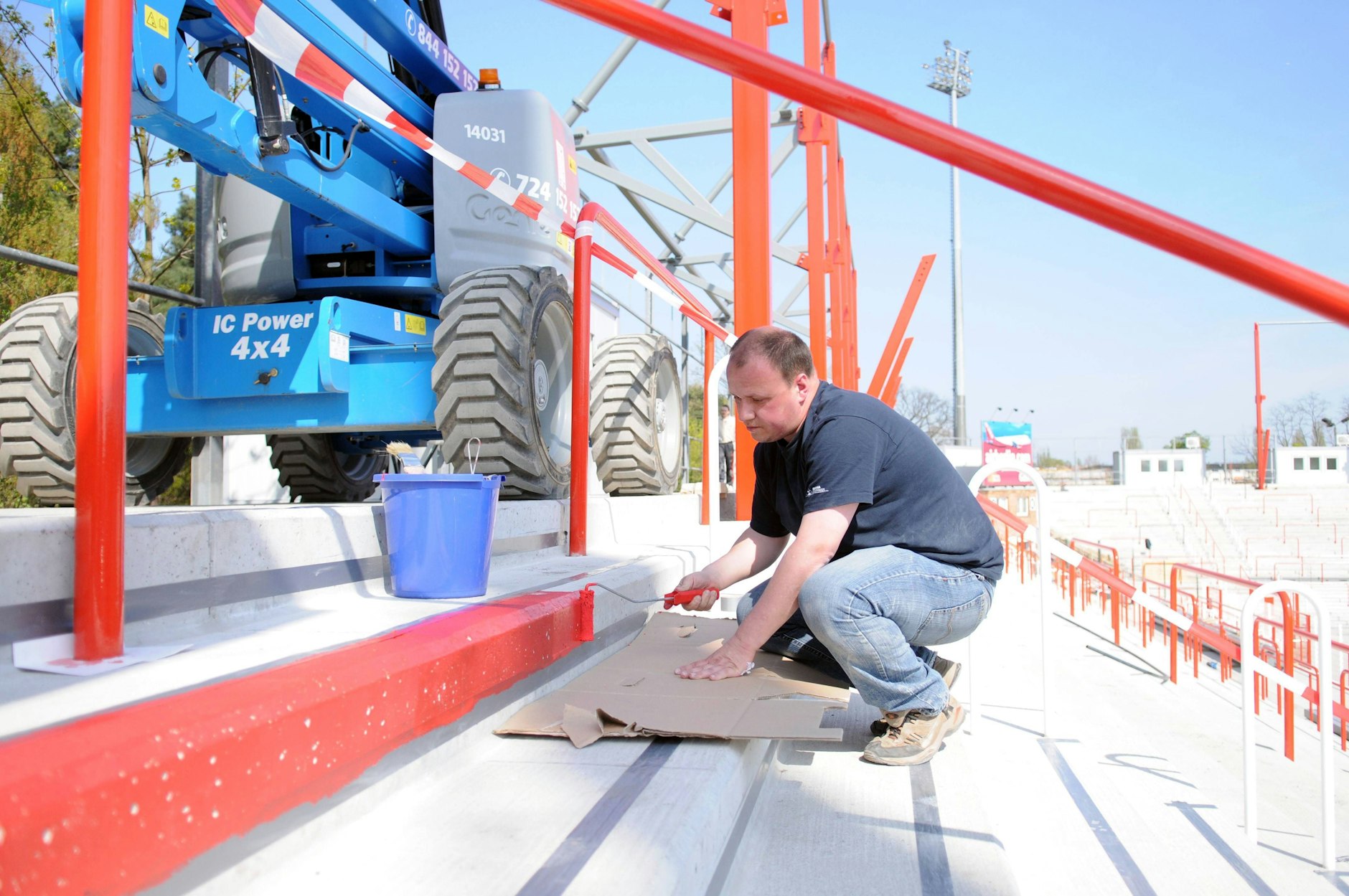 Hier war die Alte Försterei noch lange nicht fertig. Viele Fans halfen ehrenamtlich beim Aufbau ihres Stadions.
