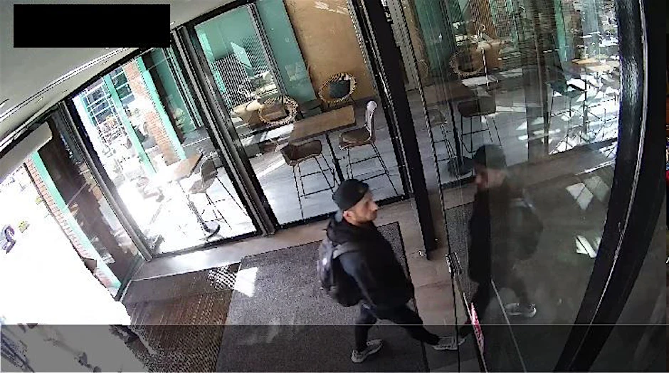 Die Polizei fahndet nach diesem Tatverdächtigen.&nbsp;