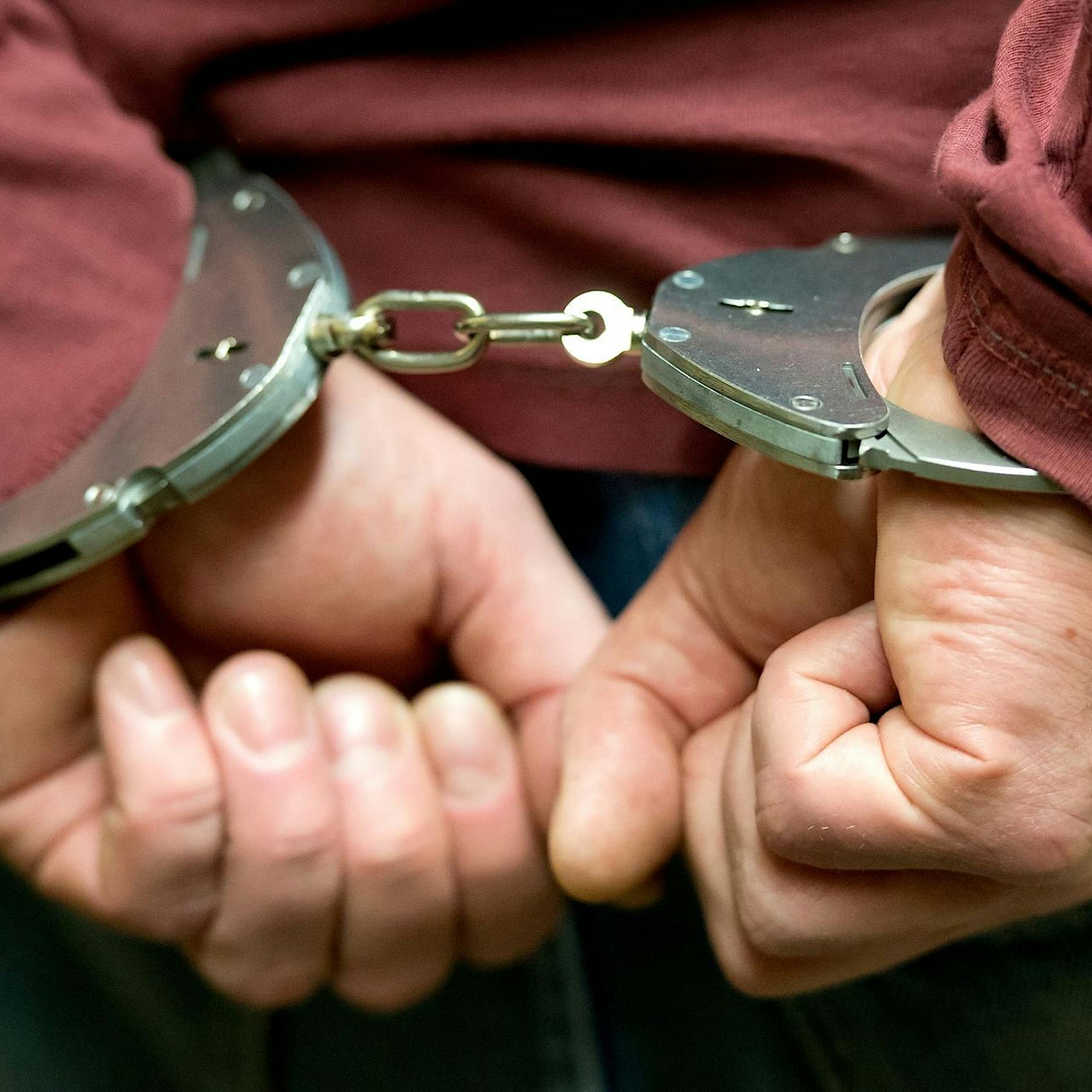 Mord an Seniorin in Köpenick: Polizei nimmt Nachbarn fest