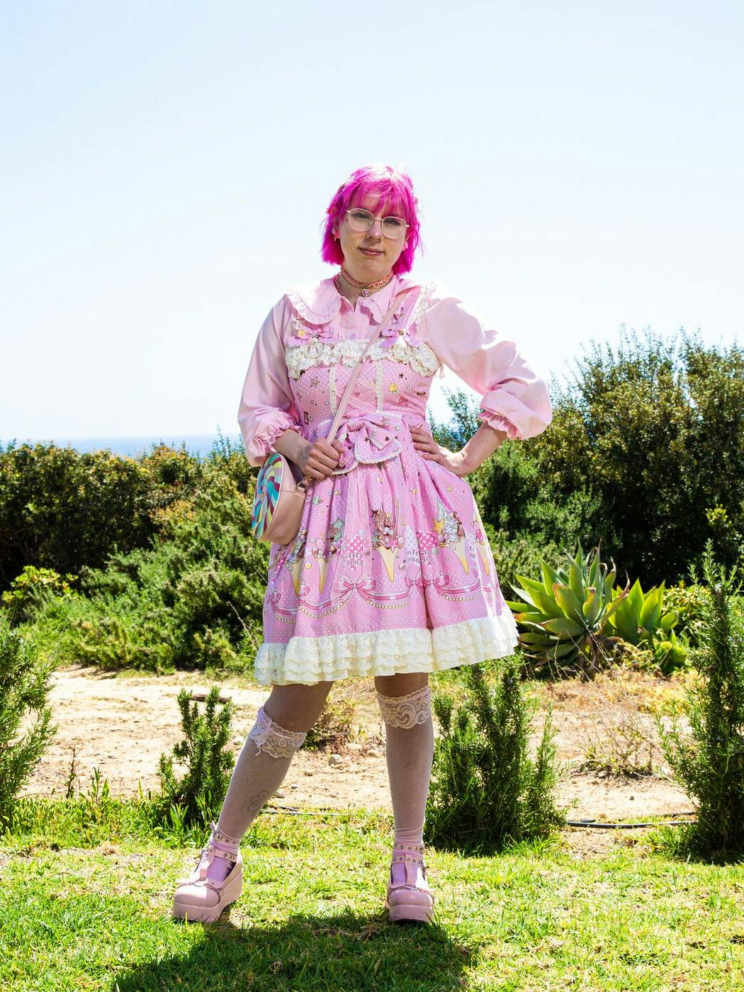 Alexandra ist der einzige weibliche Nerd in der neuen Staffel von „Beauty and the Nerd“.