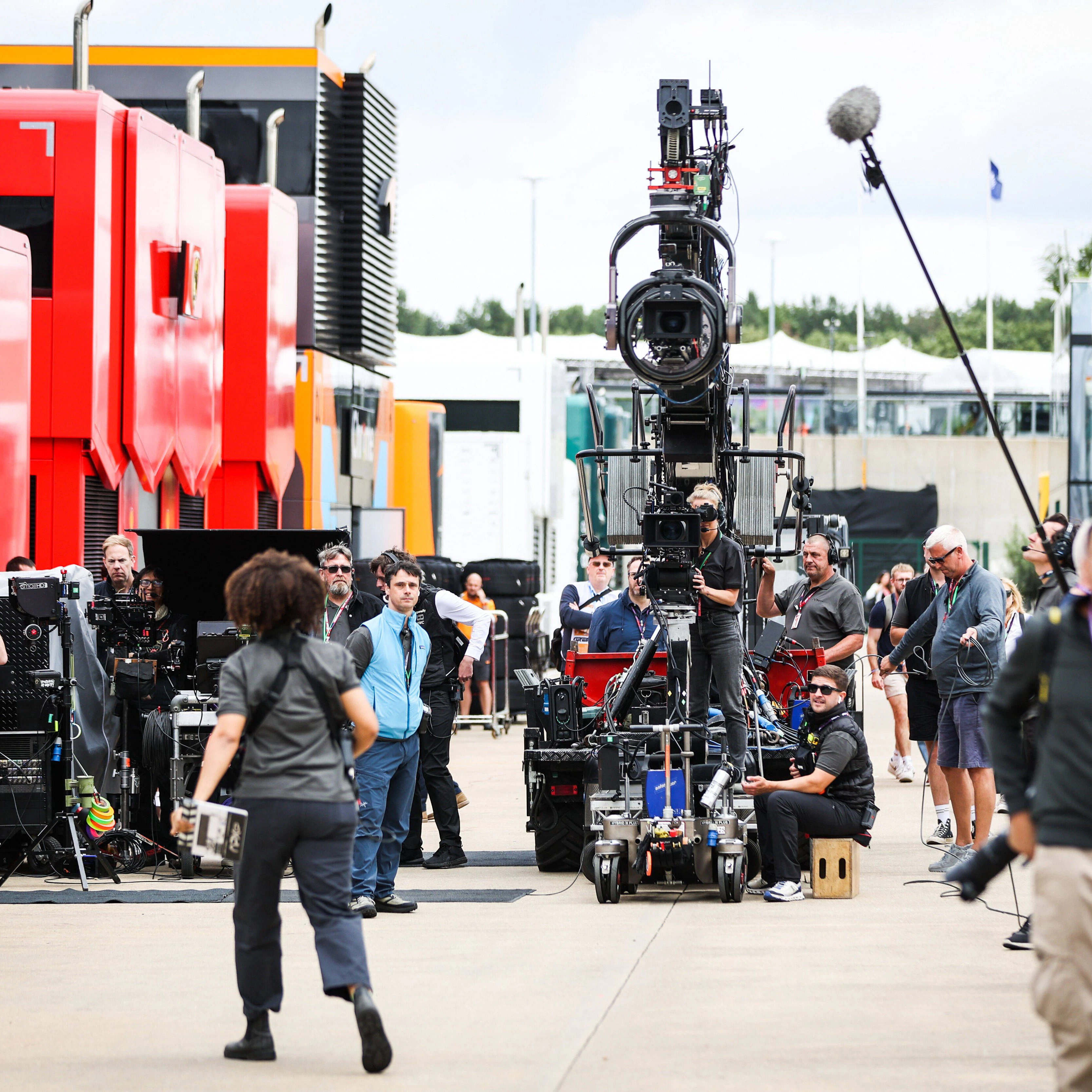 Und Action! In Silverstone wird ein neuer Hollywood-Film über die Formel 1 abgedreht. Hauptdarsteller ist Brad Pitt.