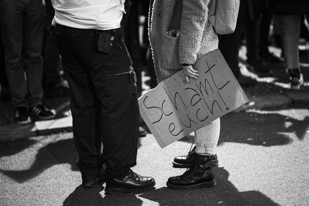 „Es hat eher wenig mit der DDR zu tun“: Forscher über Rechtsextremismus in Ostdeutschland