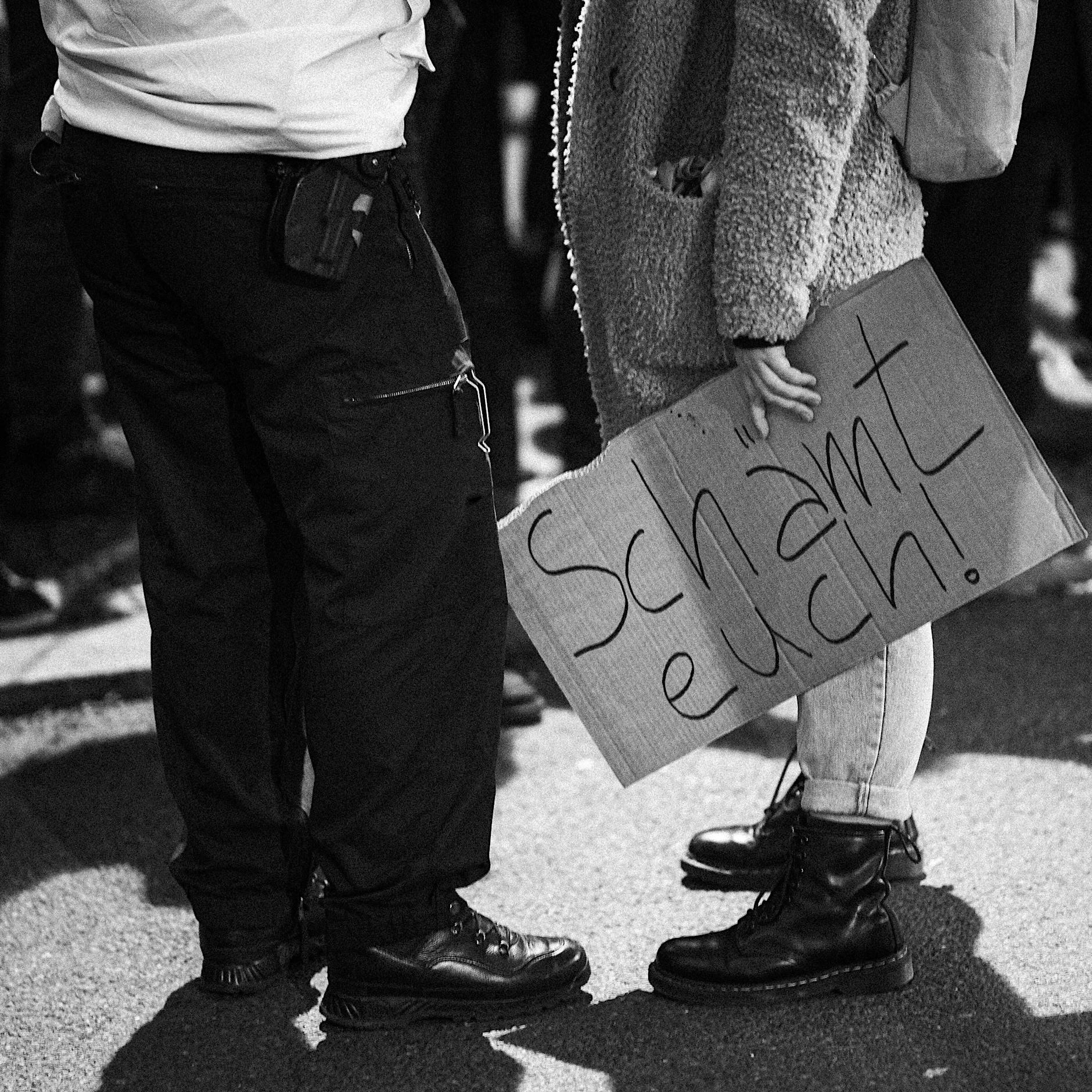 „Es hat eher wenig mit der DDR zu tun“: Forscher über Rechtsextremismus in Ostdeutschland