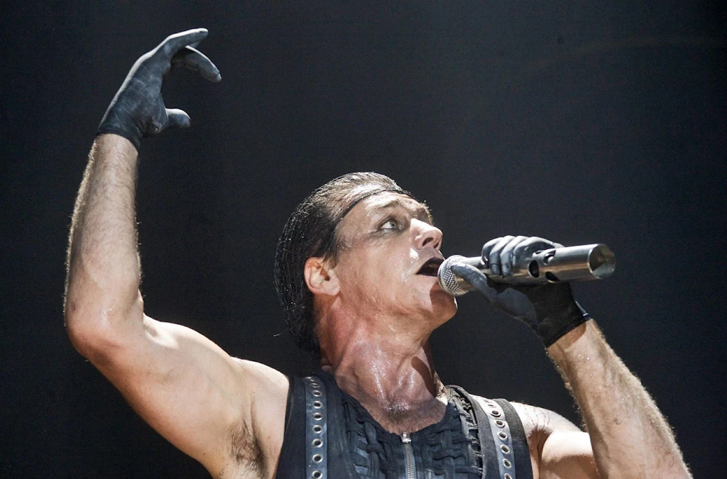Rammstein: Till Lindemanns Anwalt geht gegen YouTuberin Kayla Shyx vor