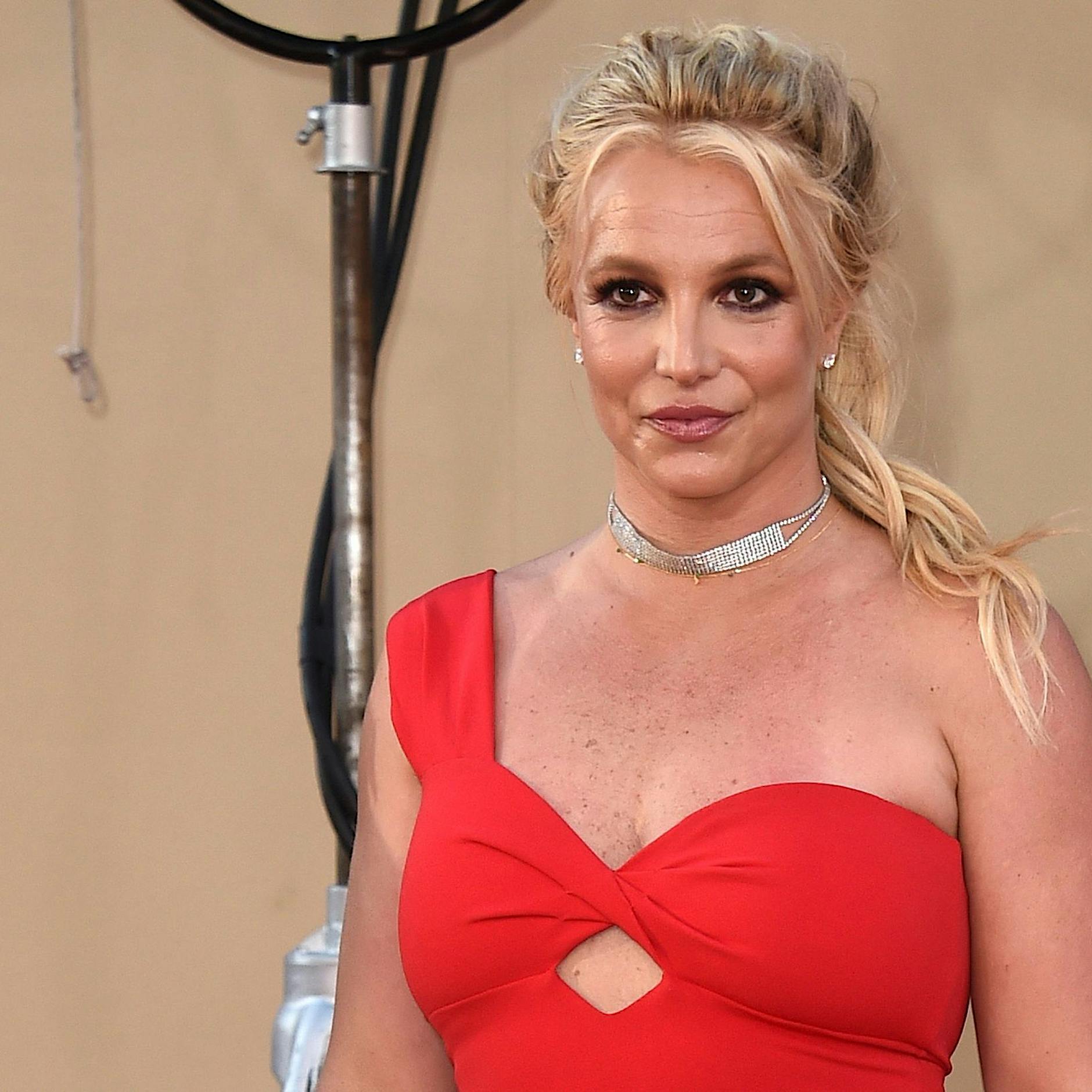 Bodyguard von Basketballstar Victory Wembanyama schlägt Britney Spears ins Gesicht