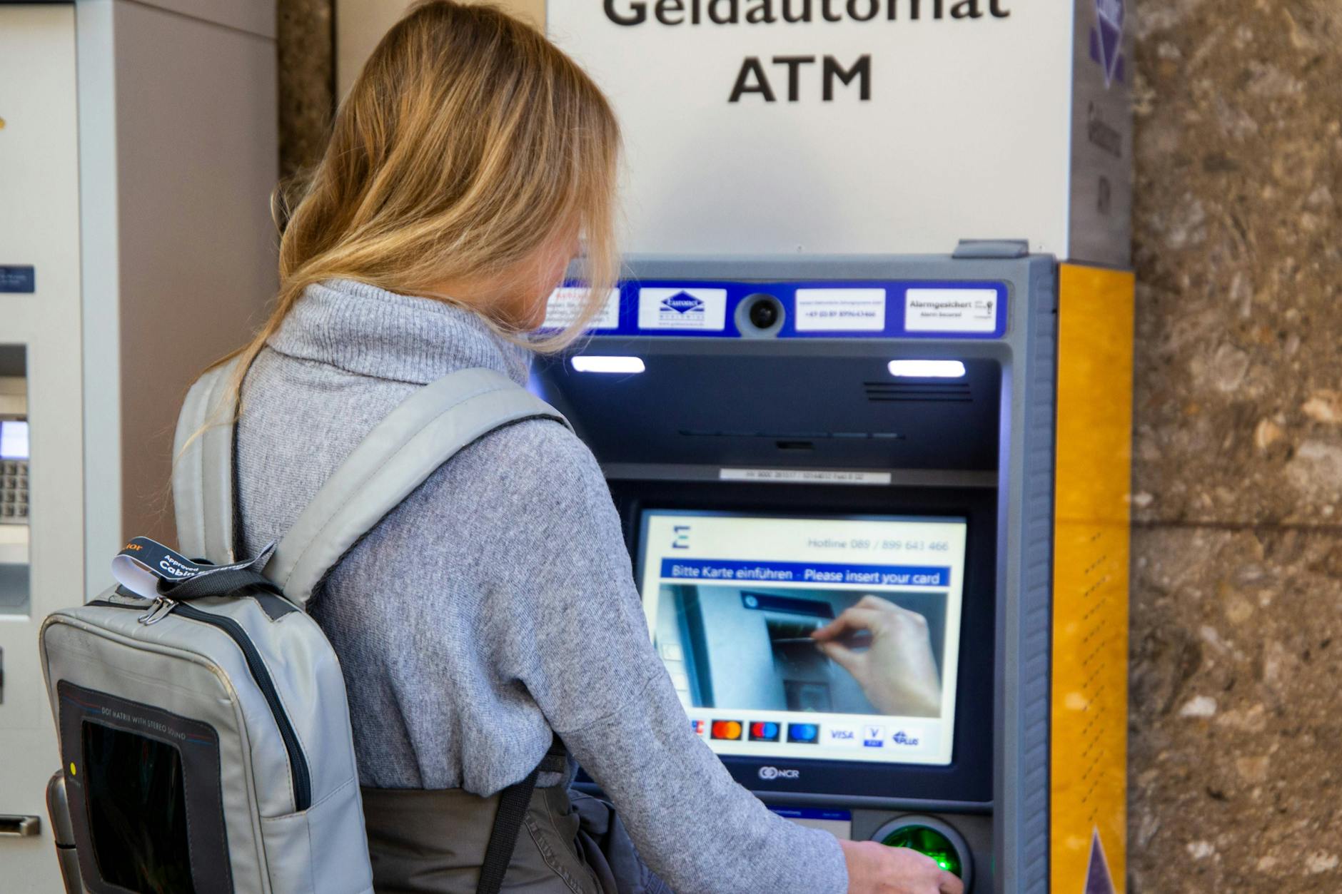 Auch das Tochterunternehmen Postbank ist von dem Datenleck betroffen.