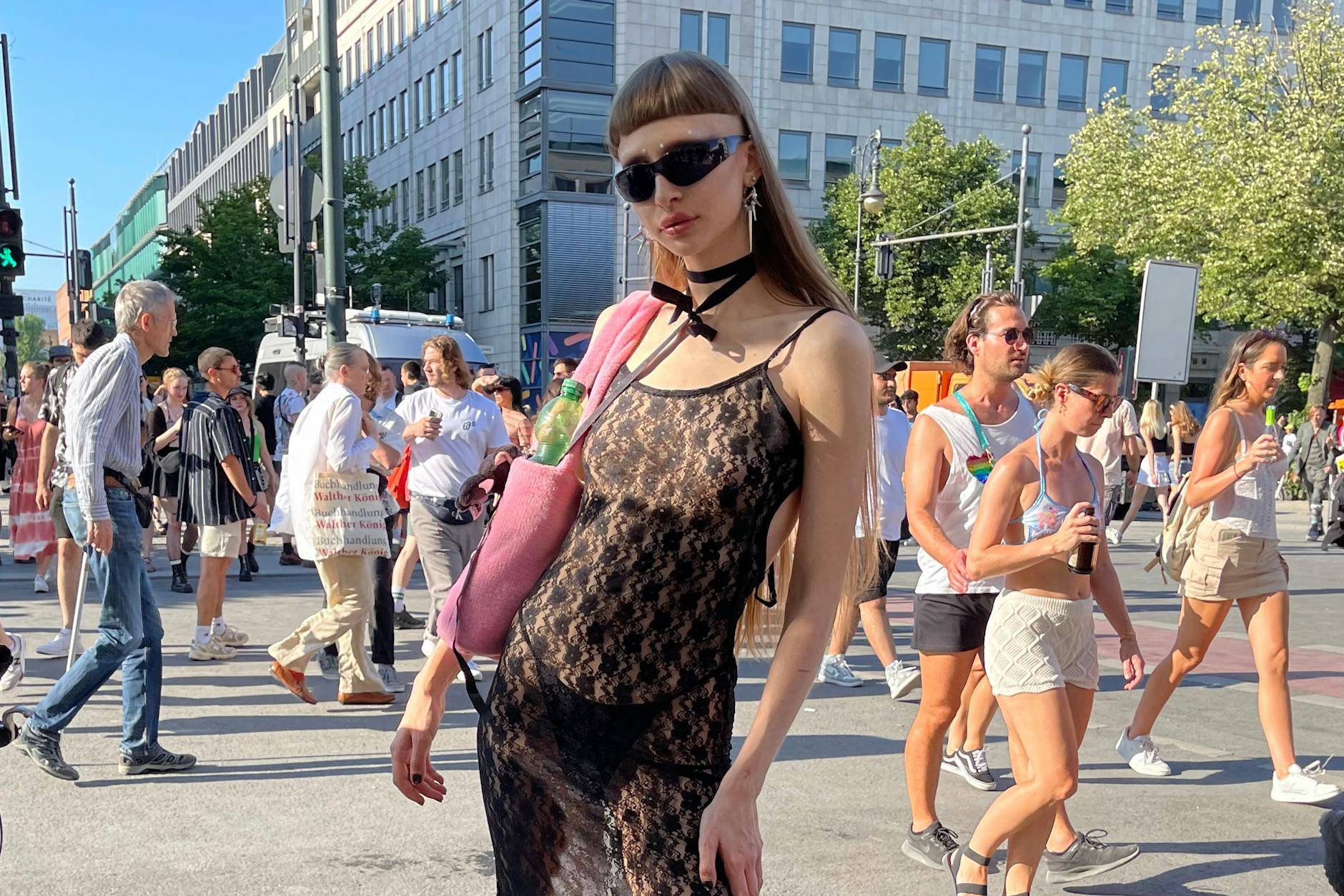 That's hot: Bei Rave the Planet waren die Outfits genauso heiß wie das Wetter.